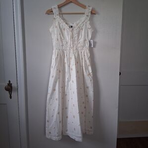 Old Navy White Floral Dress
